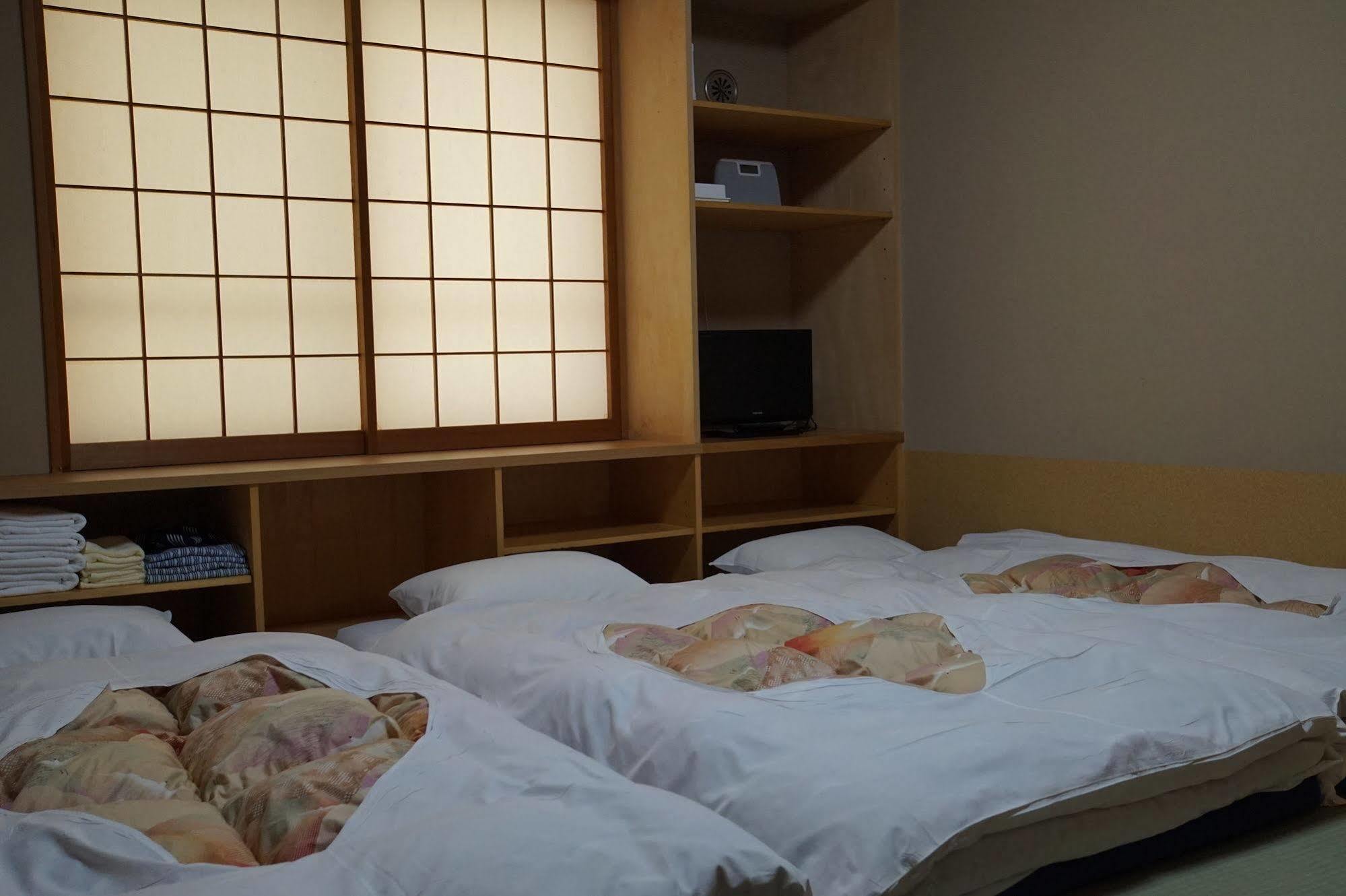 Annex Katsutaro Ryokan Токіо Екстер'єр фото